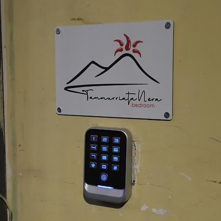 Tammurriata Nera Bedroom Naples Exterior photo